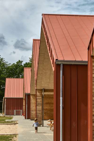 Daycare center in Holstebro welcomes children and nature in steel profiles from top to bottom, Nørre Boulevard 57, 7500 Holstebro, Denmark